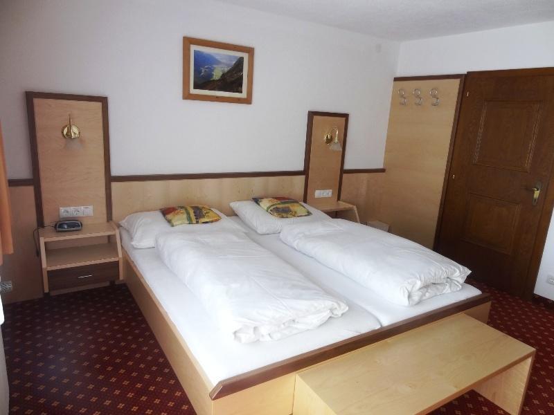 Pension Schoepf Arzl im Pitztal Ngoại thất bức ảnh