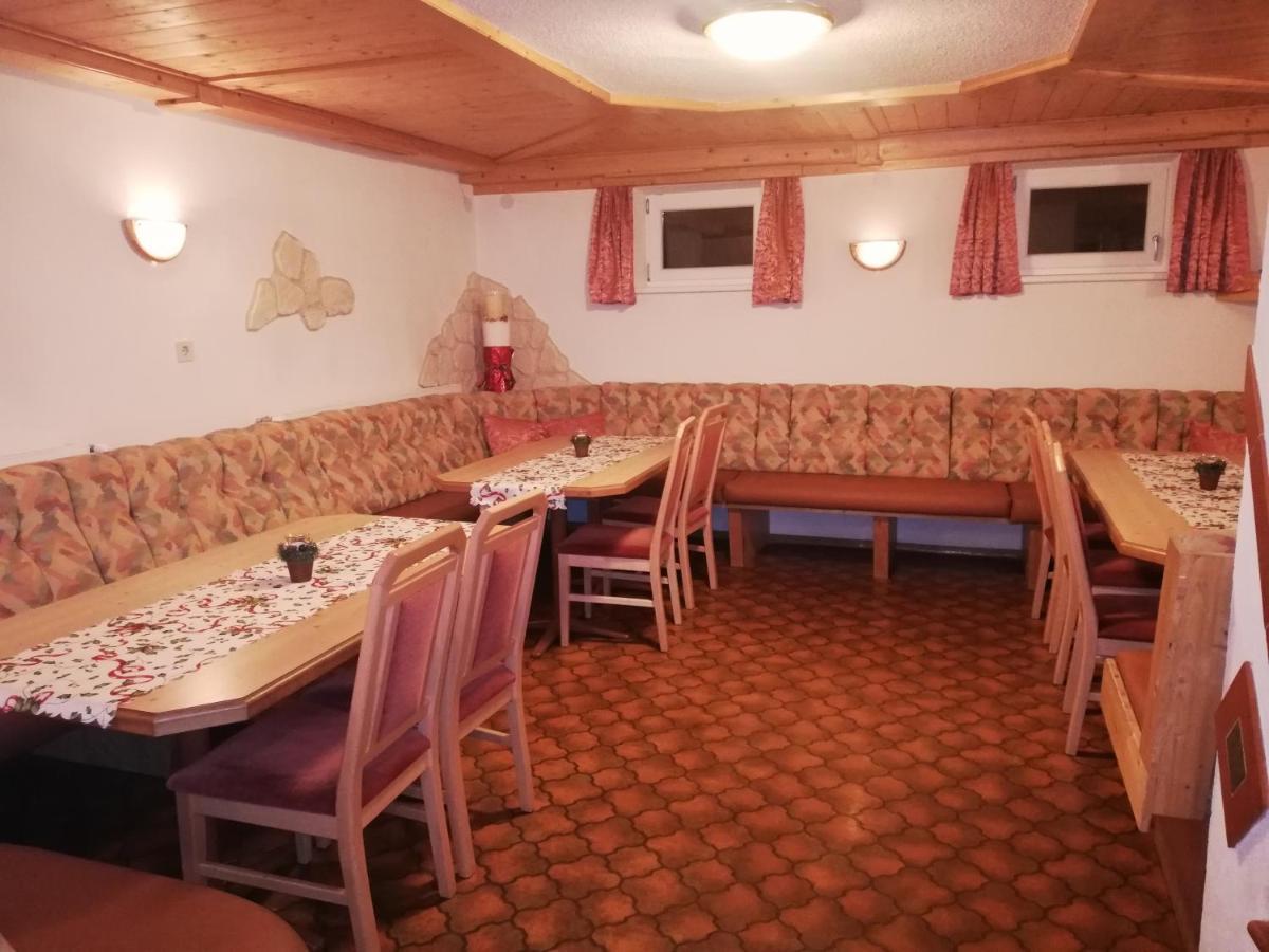 Pension Schoepf Arzl im Pitztal Ngoại thất bức ảnh